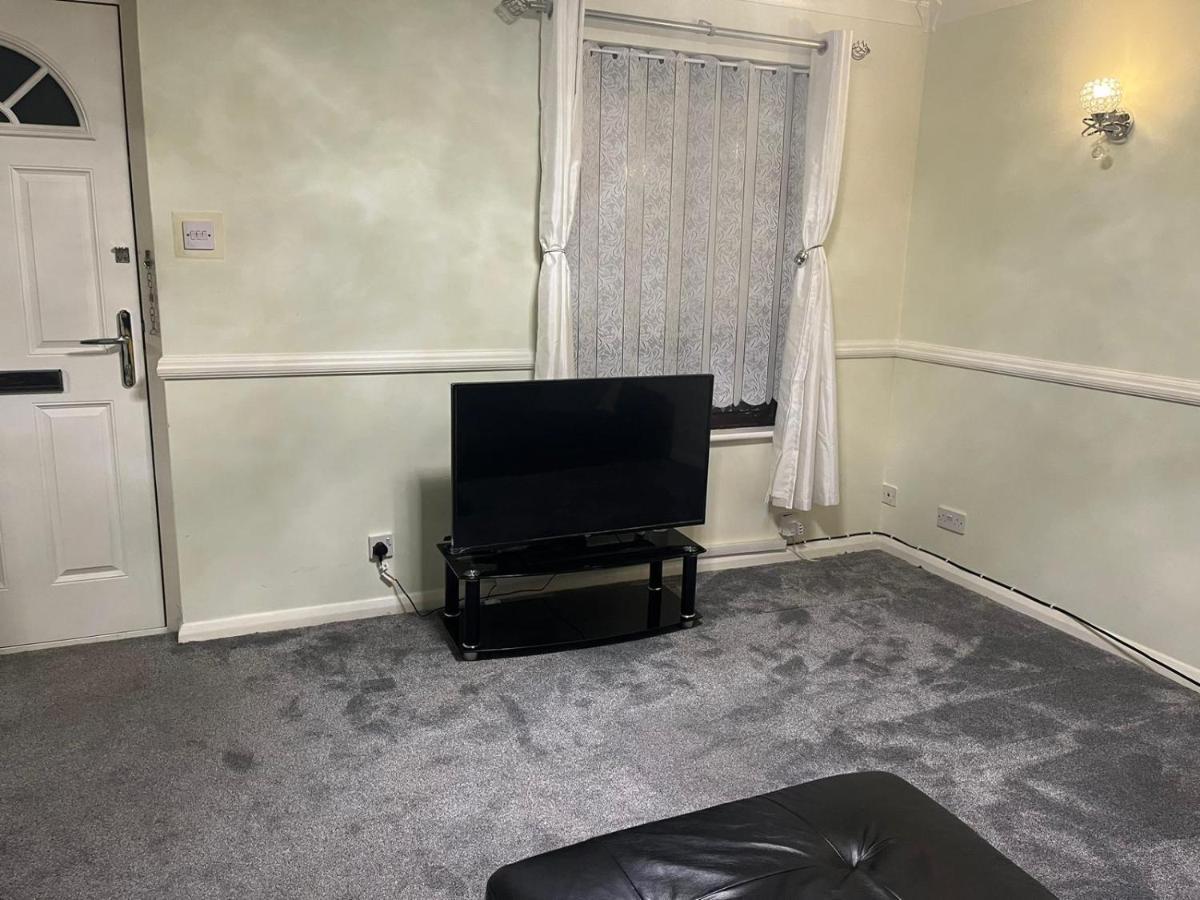 London 1 Bed Cosy House Norwood Exterior foto